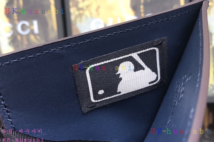 �ڹ̷��ޡ� ���� LA������ ��ġ ī������ GU 547793