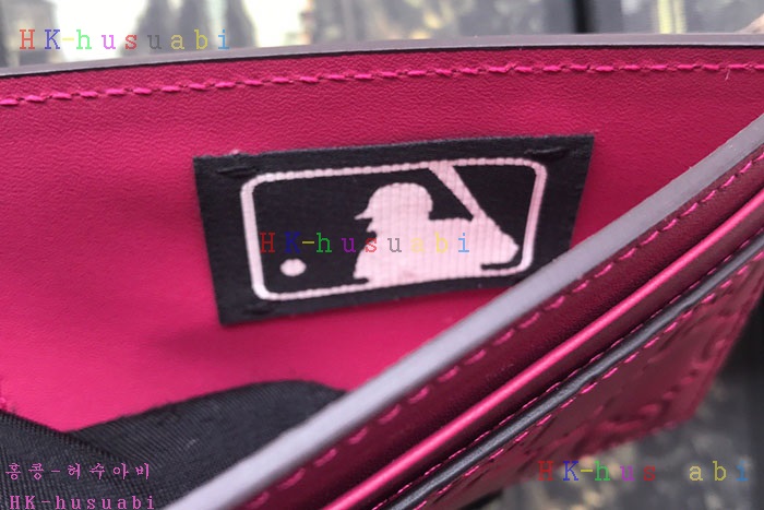 �ڹ̷��ޡ� ���� LA������ ��ġ ī������ GU 547793-3