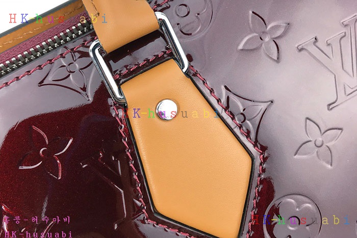 �ڹ̷��ޡ� 2019SS ���̺��� ũ���� ��帮�� LV M44371-4