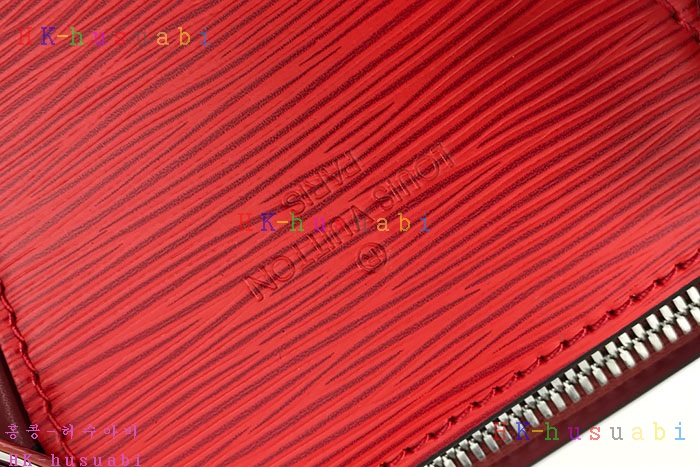 �ڹ̷��ޡ� 2019SS ���̺��� ũ���� ��帮�� LV M44371