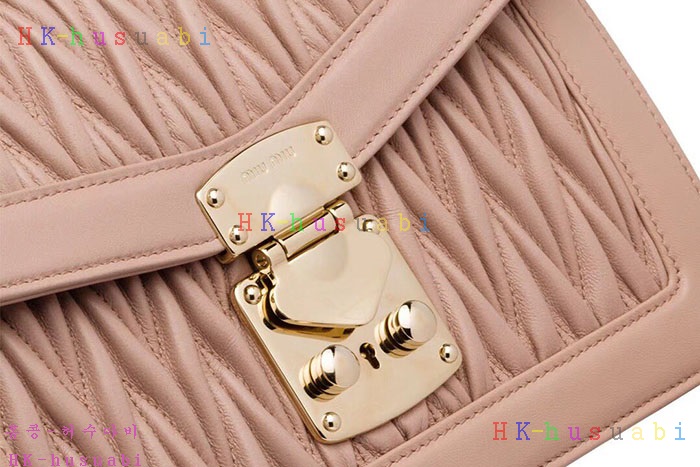 �ڹ̷��ޡ� �̿�̿� ���ǵ��� ��Ʋ�� ��Ʈ�� MU  5BA094����