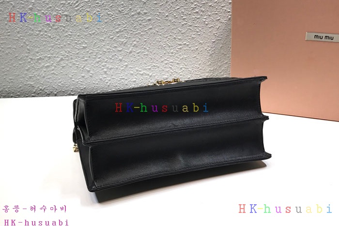 �ڹ̷��ޡ� �̿�̿� ���ǵ��� ��Ʋ�� ��Ʈ�� MU  5BA094����