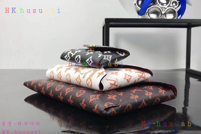 �ڹ̷��ޡ� 2019SS ���̺��� ����Ʈ Ű������ LV M62034-01