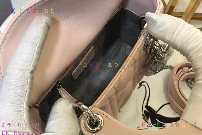 �ڹ̷��ޡ� ��� ���̵�� DR 240041