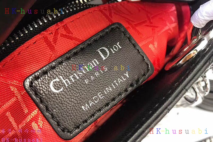 �ڹ̷��ޡ� ��� ���̵�� DR 240040