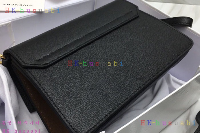 �ڹ̷��ޡ� ����� GV3 ũ�ν��� G 2999-01