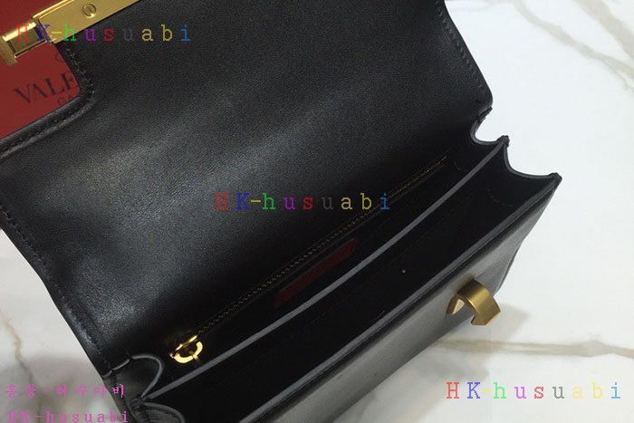 �ڹ̷��ޡ� �߷�Ƽ�� ���ٿ� ����� V 251175-2