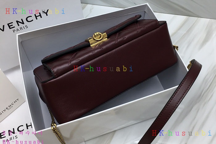 �ڹ̷��ޡ� ����� ���׶� ���� ũ�ν��� GV BB5059B08Z