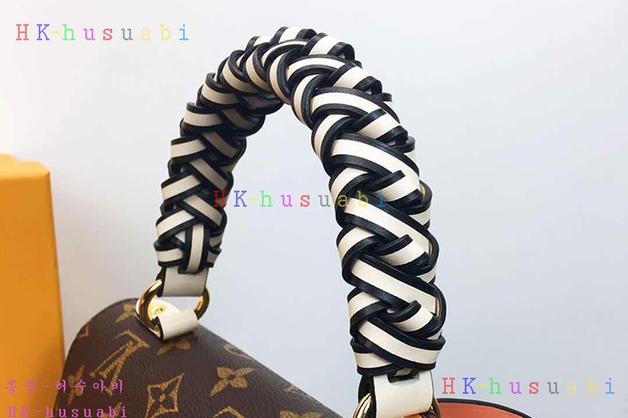 �ڹ̷��ޡ� ���̺��� Ŭ��� BB M43982