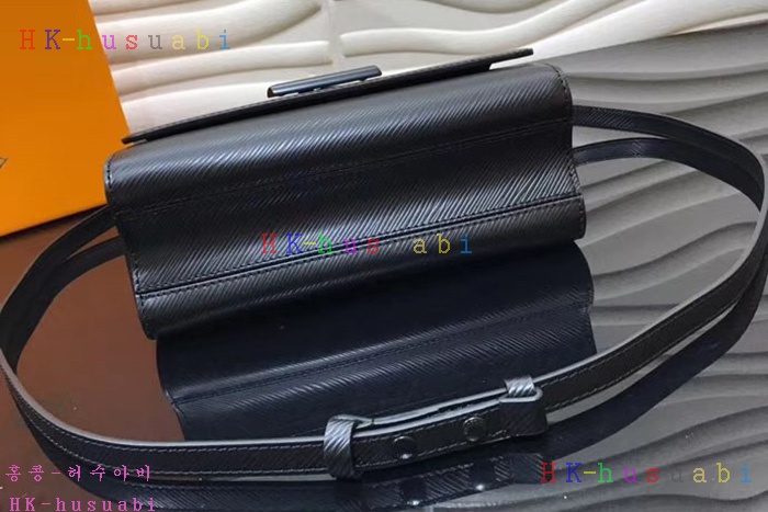 �ڹ̷��ޡ� ���̺��� Ʈ����Ʈ  M53236