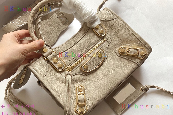 �ڹ̷��ޡ� �߷��þư� �̴� ��Ƽ�� BL 298A-2