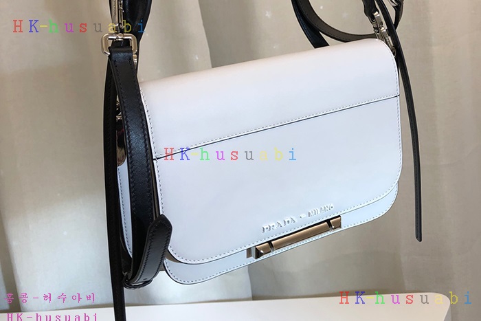 �ڹ̷��ޡ� ����� �ú��� ���� ����� P 1BD165-3