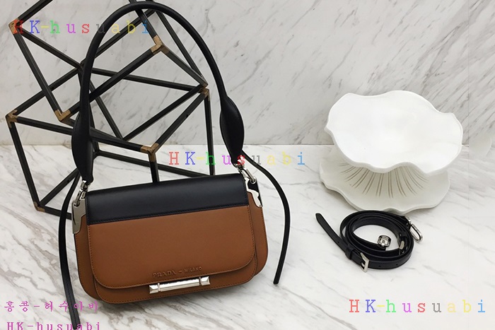 �ڹ̷��ޡ� ����� �ú��� ���� ����� P 1BD165-8