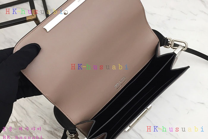 �ڹ̷��ޡ� ����� �ú��� ���� ����� P 1BD165-11