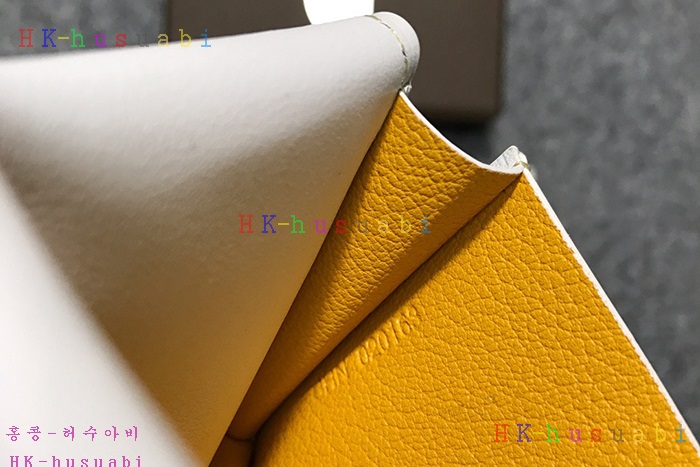 �ڹ̷��ޡ� ���ߵ� ī������ �Ż� G 341270-11