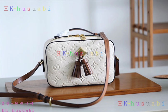 �ڹ̷��ޡڷ��̺��� ������ M44597