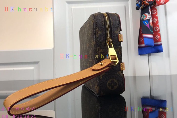 �ڹ̷��ޡ� ���̺��� Ŭ��ġ  M44355