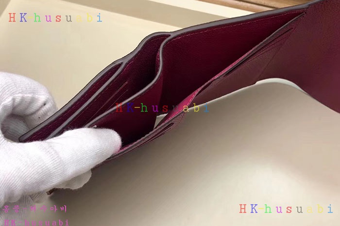 �ڹ̷��ޡ� ���̺��� �Ƹ��� ���� M64148-2