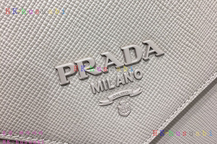 �ڹ̷��ޡ� ����� ���ǾƳ� ����� P 1BD186-4