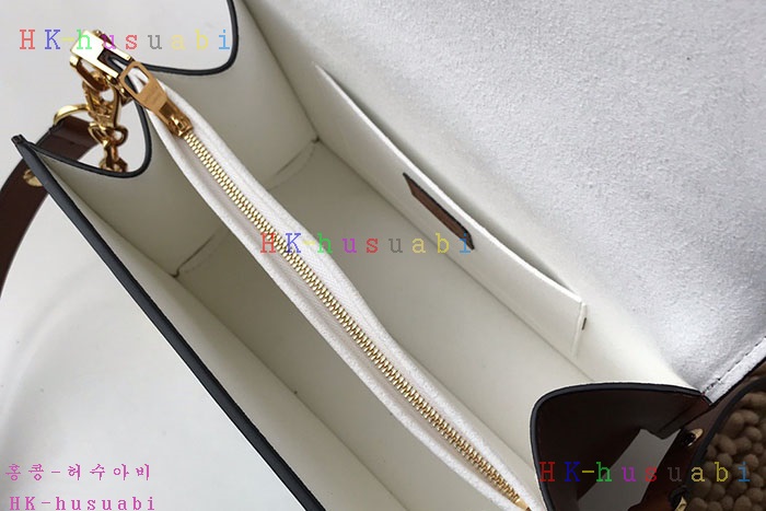 �ڹ̷��ޡ� 2019SS ���̺��� ���� LV M53868