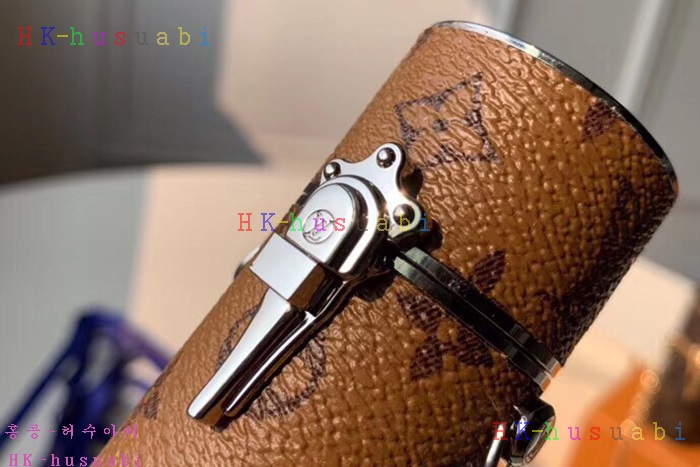 �ڹ̷��ޡ� ���̺��� ����ƽ ���̽� MP2406