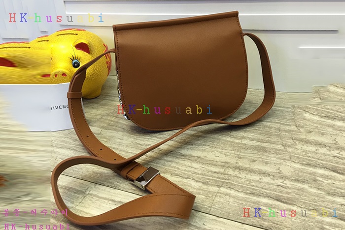 �ڹ̷��ޡ������ ��Ƽ��Ƽ �����  GV 255700