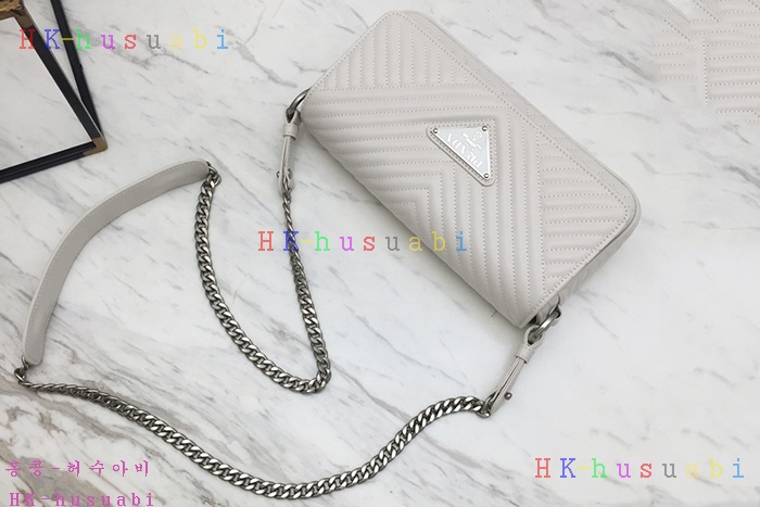 �ڹ̷��ޡ� ����� ���̾�׷� ü�� ũ�ν��ٵ��  P 1BD164-6