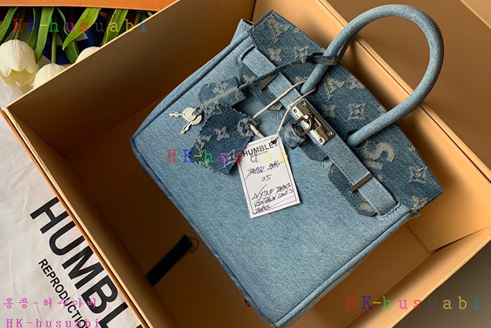 �ڹ̷��ޡ� ���̺���/������  ���� ��� Ʈ���� BK ��Ų�� M4888