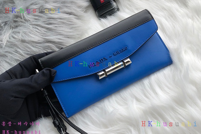 �ڹ̷��ޡ� ����� �ú��� ���� Ŭ��ġ P 1DF004