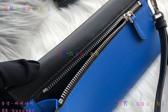 �ڹ̷��ޡ� ����� �ú��� ���� Ŭ��ġ P 1DF004