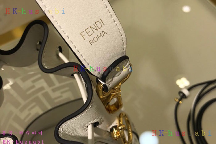 �ڹ̷��ޡ� ��� ��Ʈ���� PU �̴� �� F 8BS010A6V8F0QVL