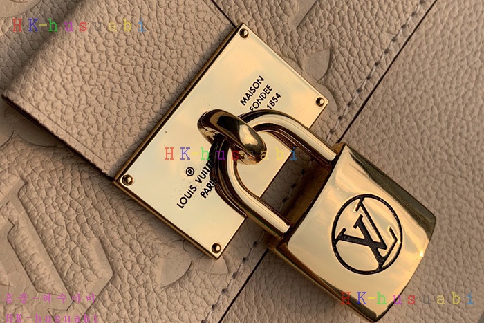 �ڹ̷��ޡ� ���̺��� ������ M44549