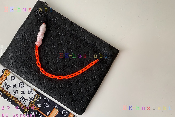 �ڹ̷��ޡ� ���̺��� A4 �Ŀ�ġ  M67461