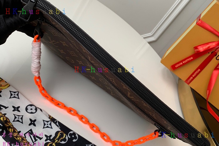 �ڹ̷��ޡ� ���̺��� A4 �Ŀ�ġ  M44484