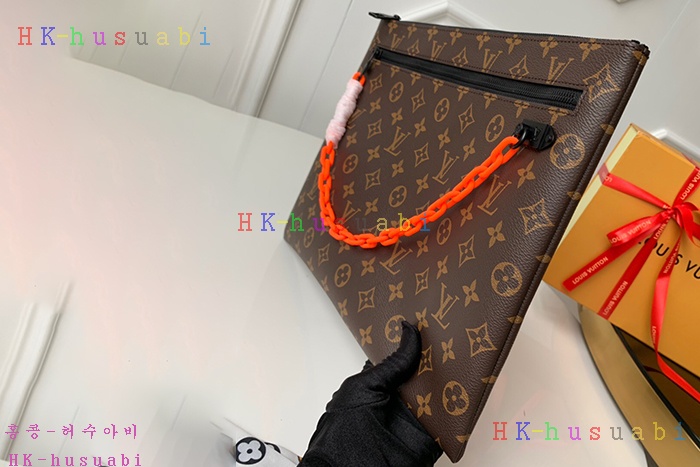 �ڹ̷��ޡ� ���̺��� A4 �Ŀ�ġ  M44484