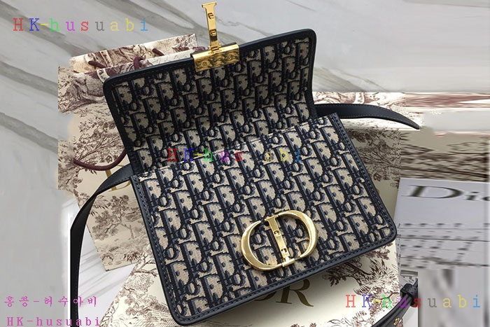 �ڹ̷��ޡ� ��� ��Ƽ�����ι� DR 18858