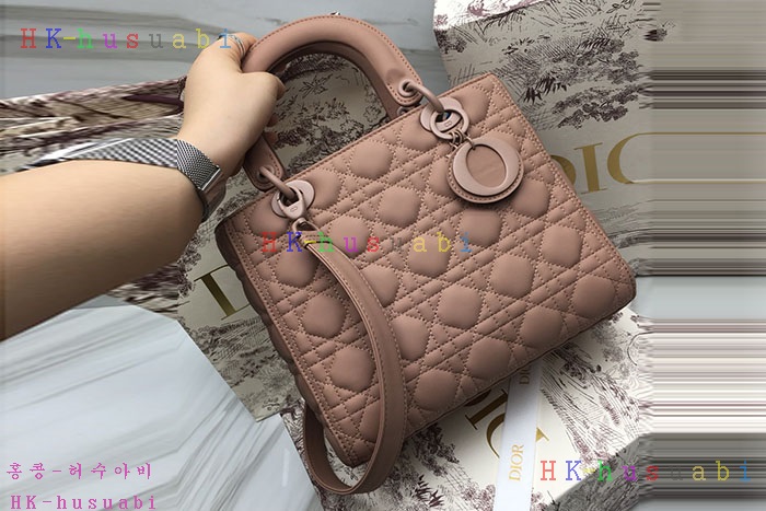 �ڹ̷��ޡ� ��� ���̵�� DR 18823