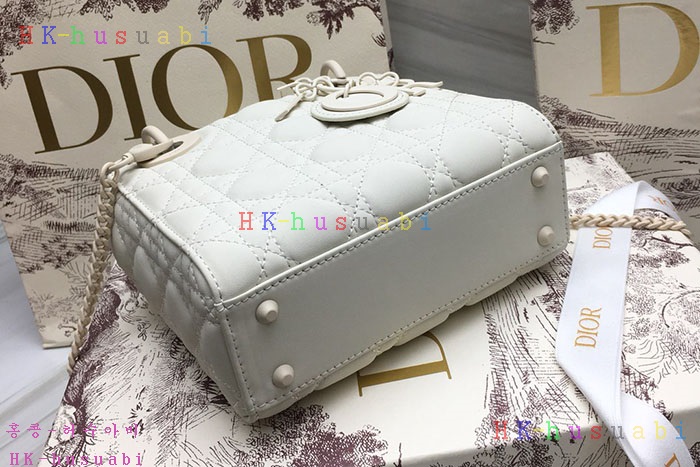 �ڹ̷��ޡ� ��� ���̵�� DR 18822-4