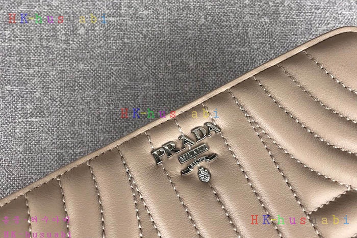 �ڹ̷��ޡ� ����� ���� ������  P 1ML506-2