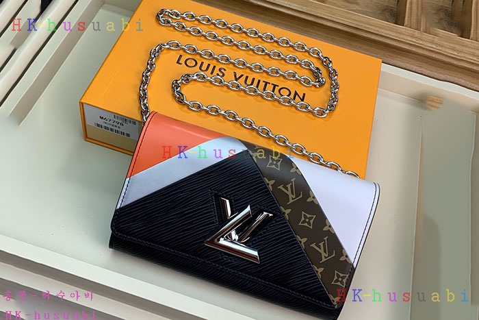 �ڹ̷��ޡ� ���̺��� Ʈ����Ʈ ü������ M67798 (2�÷�)