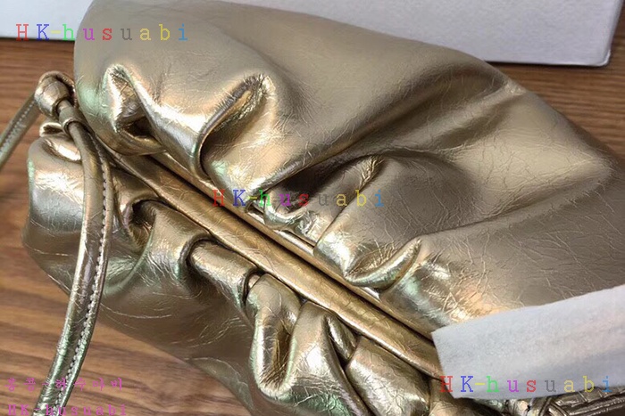 �ڹ̷��ޡ� ���װ�����Ÿ ��Ż�� ���� �Ŀ�ġ  BV 585852