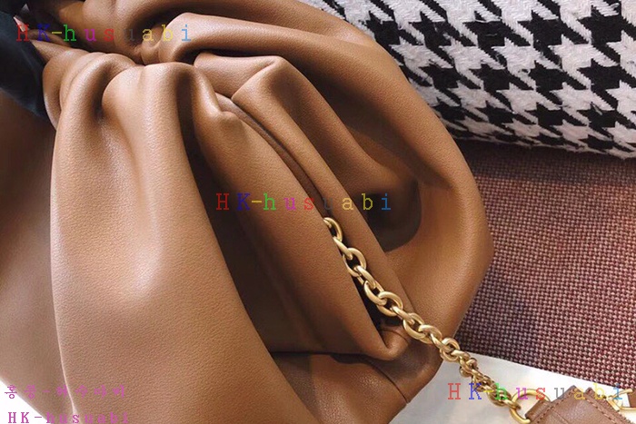 �ڹ̷��ޡ� ���װ�����Ÿ ���� ī�� �Ŀ�ġ BV 576227-3