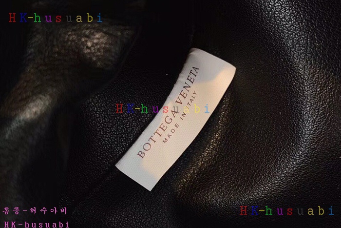 �ڹ̷��ޡ� ���װ�����Ÿ ���� ī�� �Ŀ�ġ  BV 585852-4