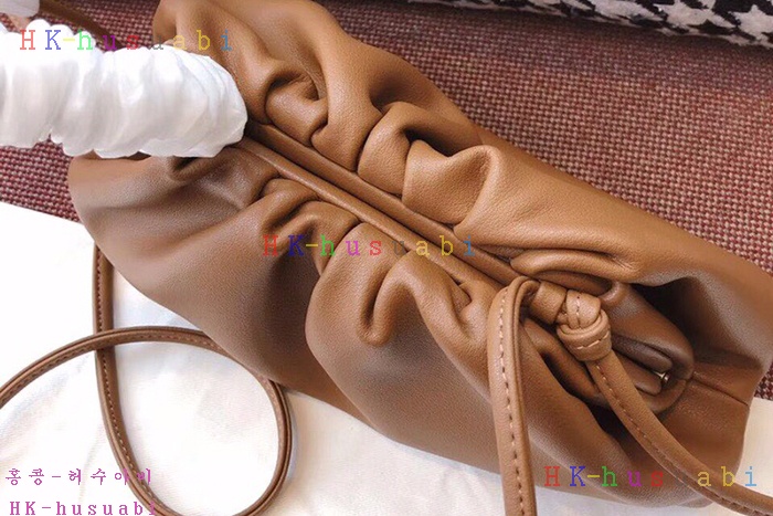 �ڹ̷��ޡ� ���װ�����Ÿ ���� ī�� �Ŀ�ġ  BV 585852-5