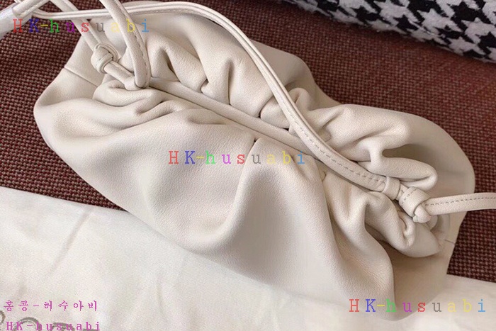 �ڹ̷��ޡ� ���װ�����Ÿ ���� ī�� �Ŀ�ġ  BV 585852-6