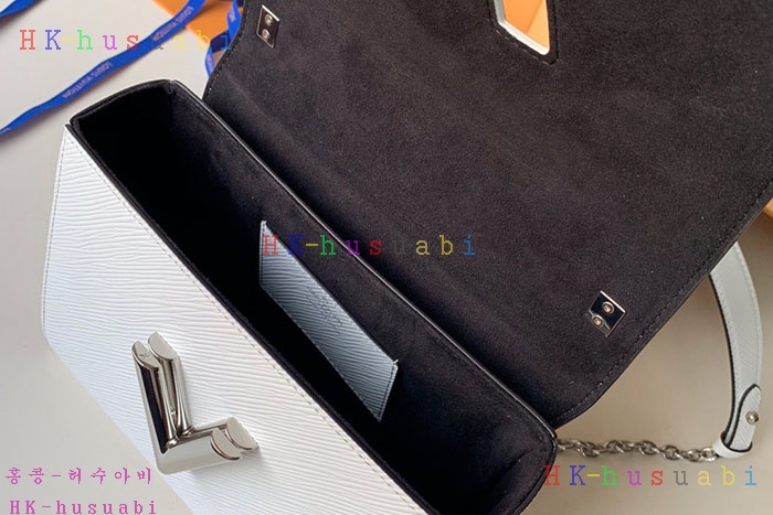 �ڹ̷��ޡ� ���̺��� Ʈ����Ʈ  M55411-4