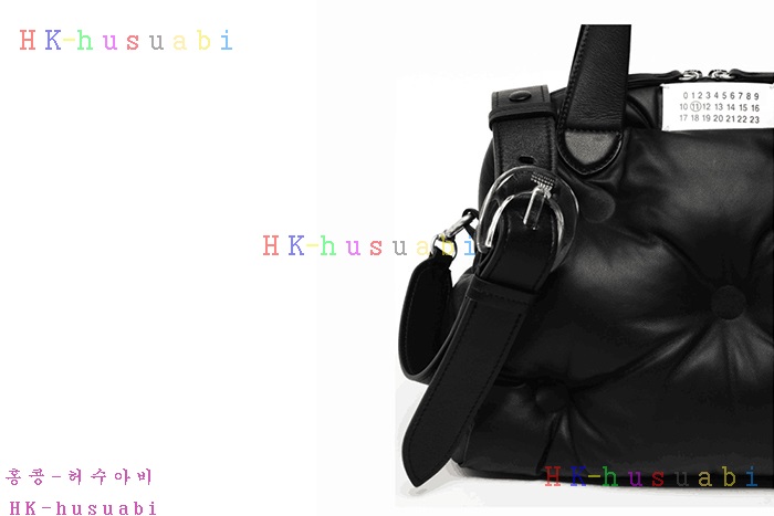 �ڹ̷��ޡ� ���� ���������� �۷����� ��Ʈ��    M334610-2