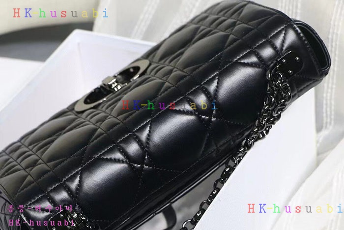 �ڹ̷��ޡڵ�� ī�ι� DR M9243