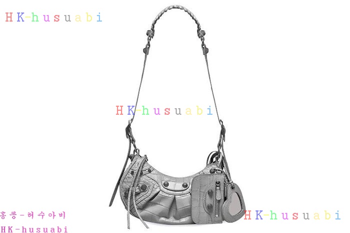 �ڹ̷��ޡڹ߷��þư� ��ī�� ����� 671409-4