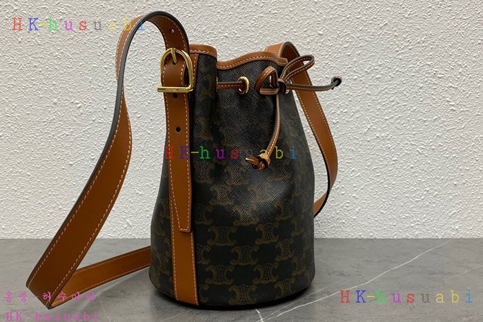 �ڹ̷��ޡڼ����� Ʈ������ ĵ���� ��Ŷ�� ���� ��ο콺Ʈ����  191142